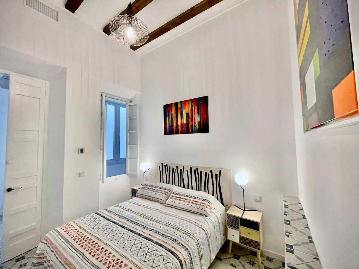 Puerta Azul 3 Bedroom Deluxe Apartment Malaga