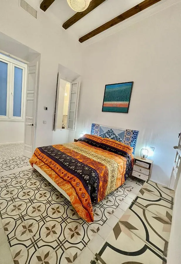 Puerta Azul 3 Bedroom Deluxe Apartment Malaga